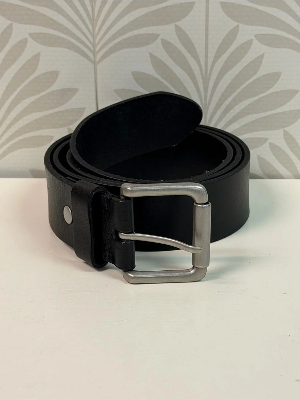 Men’s Banana Republic Black Genuine Leather Belt Size 40